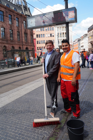 Saarbahn Putzaktion Saarbahn Putzaktion