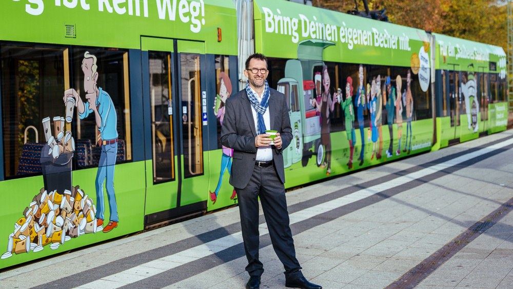 Kampagne Becherheld auf der Saarbahn
