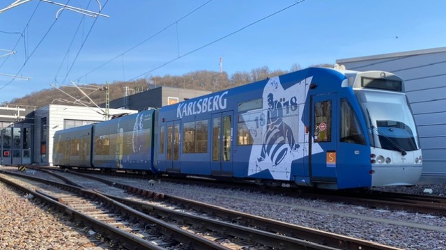 Karlsbeerg Werbung auf der Saarbahn 2021