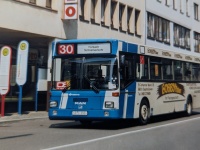 Ein MAN SL 202 neuerer Bauart in den 90er Jahren an der Gutenbergstraße Richtung Forbach. 